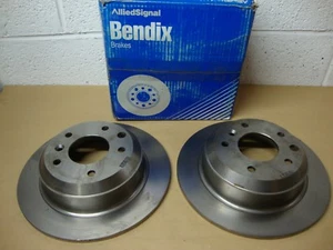 Jaguar XJ 3.2 - 4.0 - 5.3 1990-1994 Bendix 561668B Solid Rear Brake Discs (Pair) - Picture 1 of 1