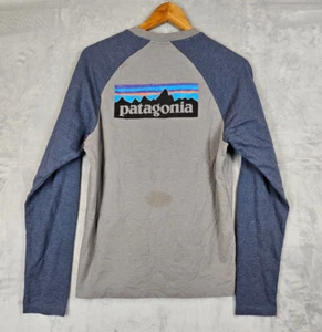 T-shirt uomo Patagonia piccola manica lunga pile leggero grigio blu logo misto cotone - Foto 1 di 5