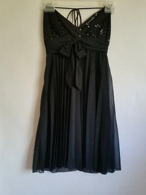  Size 3 black halter cocktail dress with sequins & pleats. Great condition. Cute - Image 1 of 4