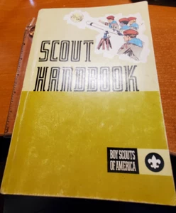 BSA 1972 Boy Scout Handbook, 8th edition, 1st printing #2 {ww} - Picture 1 of 6
