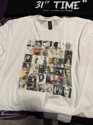 LOTE DE 2 CAMISETAS MADONNA TALLA GRANDE Y EXTRA GRANDE!! Foto 1 de 4