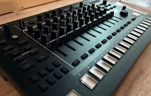 Roland TR-8S Rhythm Performer Drum Machine w/ Decksaver and Stand - Picture 1 of 4
