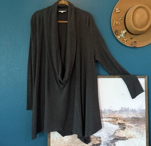 DREW USA Gray Drape Cowl Neck Long Sleeve top women size medium runs large EUC - Picture 1 of 10