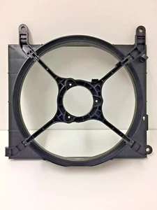 Genuine Daewoo Nubira " Main Engine Cooling Fan Shroud " 2000-2003 - Picture 1 of 1