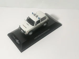 1/43 1977 LADA NIVA VAZ-2121 VOLKSPOLIZEI"" DEUTSCHE POLIZEI Autos & Co CCC040 - Bild 1 von 8