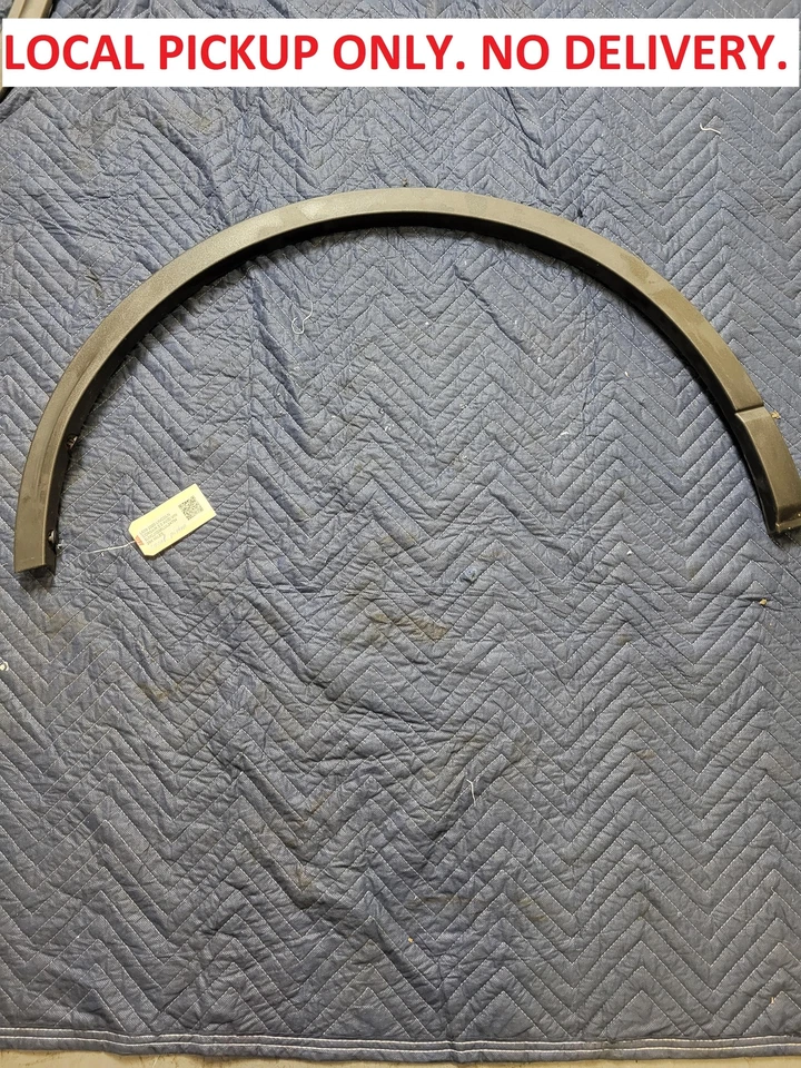 Lincoln Corsair 2020 LJ7B-291C20-ADW 2021-2023 moldura acampanada rueda trasera derecha Foto 1 de 4