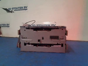 CD-PLAYER Opel Astra H SW (L35) Combi 1.9 CDTi 100 (Z19DTL) 2007 383555646 - Bild 1 von 5