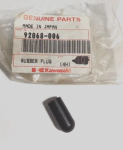 Kawasaki KZ1000, ZX750, ZX1100 Gummistopfen NOS 92068-006 (L-4445) - Bild 1 von 1