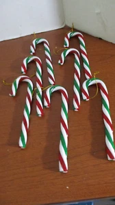 Set 7 ORNAMENTI Natalizi Rosso Verde Bianco Righe 7" CANNA CARAMELLE ACRILICO - Foto 1 di 2