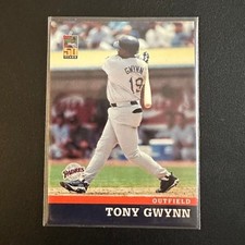 2001 Topps Collector's Series Post Cereal Tony Gwynn San Diego Padres #17 of 18