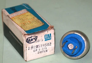 1984-1985 Olds 98 Ciera Buick Century Electra NOS compressor switch 25519582 - Picture 1 of 3