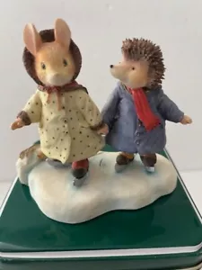 Villeroy & Boch Foxwood Tales Katie & Willy Skating In Harmony #15 - Bild 1 von 12