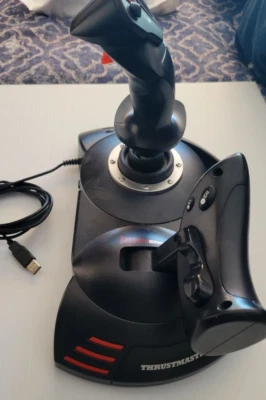 Thrustmaster T-Flight Hotas X One Flight joystick acelerador USB para simulador Foto 1 de 4