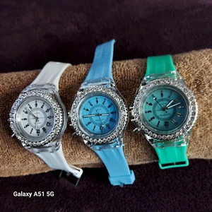 Relojes de cuarzo de gelatina LED luminosos con estrás para mujer - 6 colores diferentes - Imagen 1 de 18