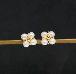 Orecchini placcati oro B15 fiore 4 perle d'acqua dolce naturali spina argento 925 - Foto 1 di 2