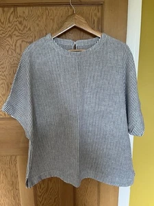 Marks & Spencer, women's 100% flax (linen) top, size 16, navy/white stripes - Picture 1 of 4