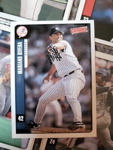 2001 (YANKEES) Upper Deck Victory #250 Mariano Rivera - Picture 1 of 4
