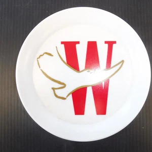 RAMASSE MONNAIE "W" DE WINSTON CIGARETTE PLASTIQUE - Picture 1 of 2