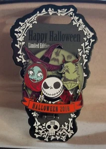 Disney Pin Halloween Day Nightmare Before Christmas Le 4000 Glows in the Dark - Picture 1 of 3