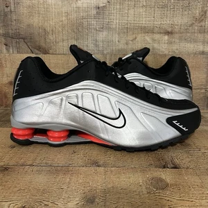Nike Shox R4 Herren Größe 14 Schwarz Metallic Silber Max Orange BV1111-008 NEU - Bild 1 von 12
