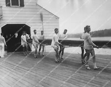 crp-36752 1926 sports Yale varsity rowing crew vs Harvard on Thames River crp-36
