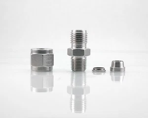 316 STAINLESS 1/4 in OD TUBE COMPRESSION FITT CONNECTOR x 1/8 MNPT HOKE 4CM2316 - Picture 1 of 2
