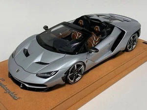 1/18 AutoArt Lamborghini Centenario Roadste Plata 79116 Base de gamuza personalizada - Imagen 1 de 9