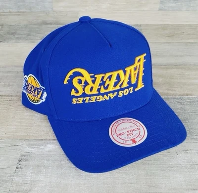 Boné ajustável Lakers logotipo cabeça para baixo Mitchell & Ness Los Angeles Snapback - Imagem 1 de 4