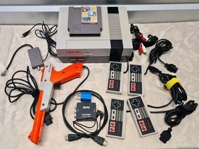 Nintendo NES 1985 Complete Video Game System Console NES-001 + Mario