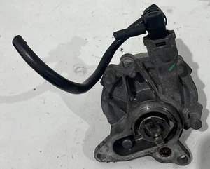 Repuestos Usados, Bomba De Vacío RENAULT TRAFIC 2.0 DCI, Código: 8200881338 - Imagen 1 de 4