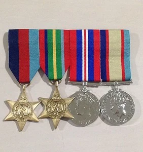 WW2 Full Size replica Swing Mounted Medal Set (with Bonus Pocket Holder) - Picture 1 of 4