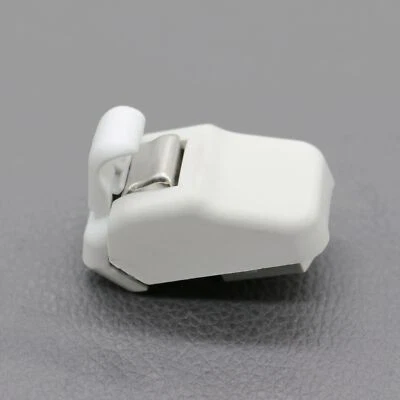 PARA 15-18 JEEP RENEGADE PARA QUEBRA SOL SUPORTE CLIPE SUPORTE SUPORTE SUPORTE 5VW09MS7AA NOVO - Imagem 1 de 4