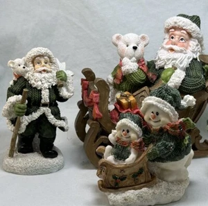 3 Figuren Weihnacht Deko Schneemänner Weihnachtsmänner Grün - Bild 1 von 4