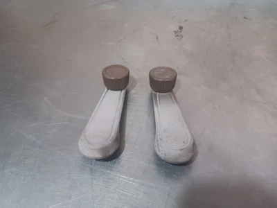 Manijas de manivela de ventana OEM para camioneta Toyota 4Runner 84-88 Foto 1 de 3
