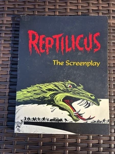 Reptilicus La Sceneggiatura 1999 Libro Firmato Copia Numerata AVG Copertina flessibile Vedi Imgs - Foto 1 di 9