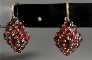 Orecchini in ORO Giallo 18 kt 750 e GRANATO Pendenti a Monachella Vintage Donna - Foto 1 di 11
