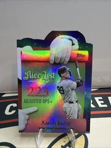 2025 Topps Holiday - Haciendo la lista bonita - #MNL-25 Aaron Judge - Imagen 1 de 2