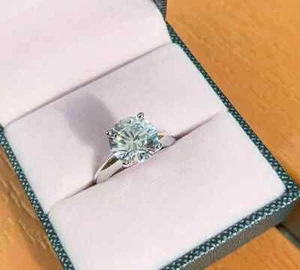 14Kt White Gold 1.50 Ct Round Cut IGI Certified Lab Grown Diamond Solitaire Ring - Picture 1 of 23