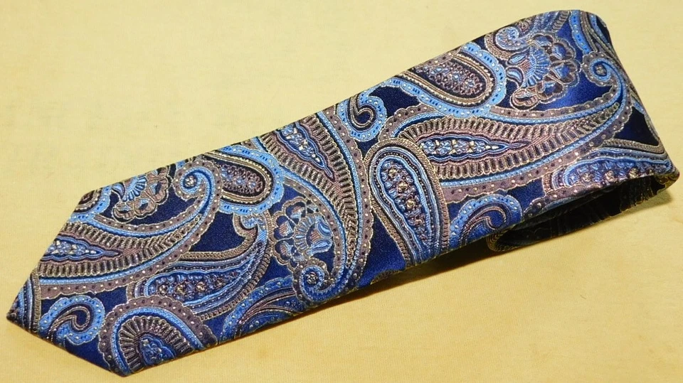 CORBATA PAISLEY PAUL FREDRICK AZUL/DORADO/AMARILLO SEDA/LÚREX - CORBATAS - CORBATAS DE DISEÑADOR. Foto 1 de 3