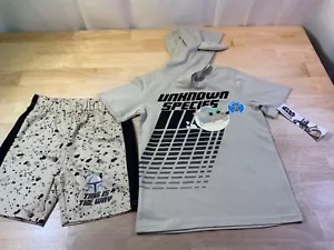 New Boy's Star Wars/Mandalorian Hooded Short Set with Grogu —Nice Looking!!* - Picture 1 of 5