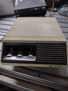 RADIO UHF USO CIVILE STANDARD - Foto 1 di 2