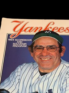 1984 New York Yankees Official Scorebook Souvenir Program Yogi Berra Cover - Picture 1 of 9