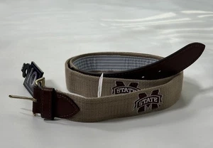 Cinturón tejido de lona Danbury Mississippi State Bulldogs talla 44 nuevo caqui tostado - Imagen 1 de 7