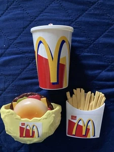 Vintage McDonalds Cheeseburger Magic Bite, Drink und Pommes Frites Happy Meal Spielzeug - Bild 1 von 5