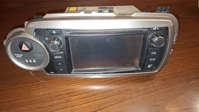 AUTORADIO TOYOTA YARIS Anno(2012- 2017) usato 86140-0D010 - Immagine 1 di 2