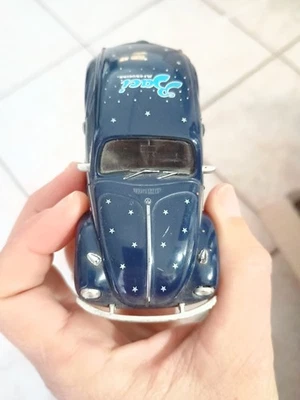 Modellino Maggiolino  Volkswagen Bacio Perugina Collezionismo - Immagine 1 di 4