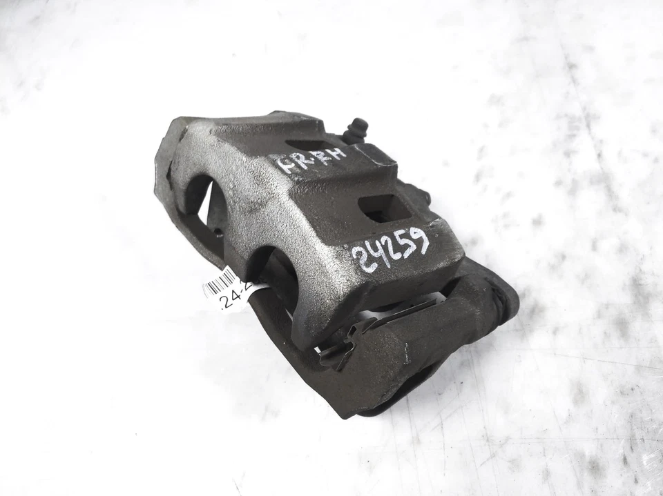 Pinza de freno delantero derecho pasajero Toyota Venza 2009-2015 47730-0T010 Foto 1 de 4