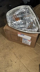 MAZDA 323 1999 PASSENGER SIDE CORNER LAMP/LIGHT - Picture 1 of 3