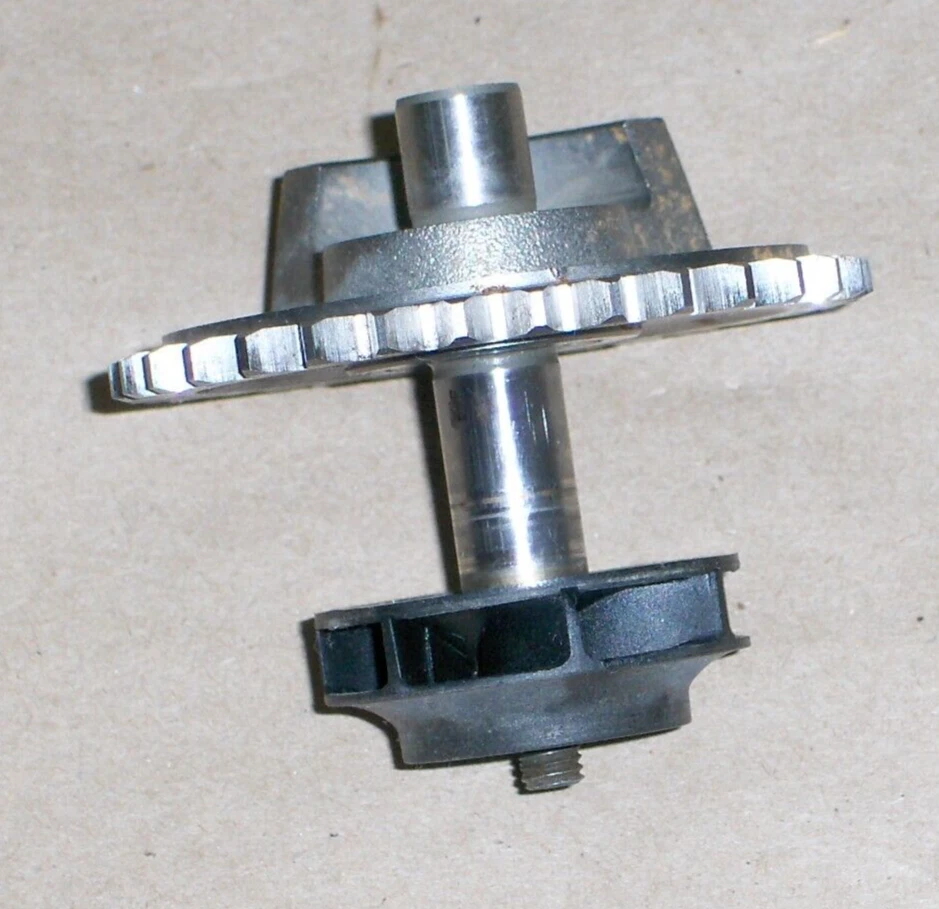 Eje equilibrador bomba agua KTM 450 500 XC-F 2012-2016 # 78130056100 Foto 1 de 1