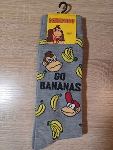 Nintendo Donkey Kong Go Bananas Crew Socks New /w Tags - Picture 1 of 5